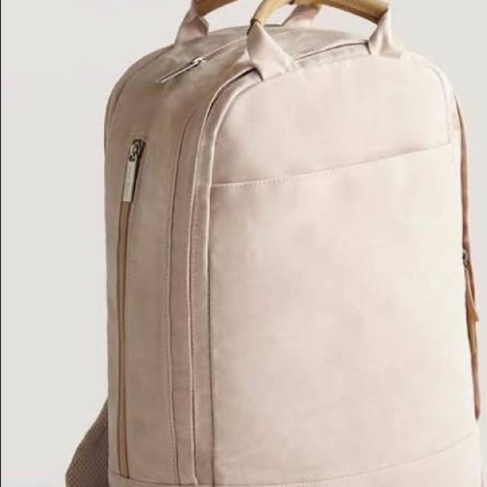 Day Owl The Backpack Pale Pink Smaller 17L